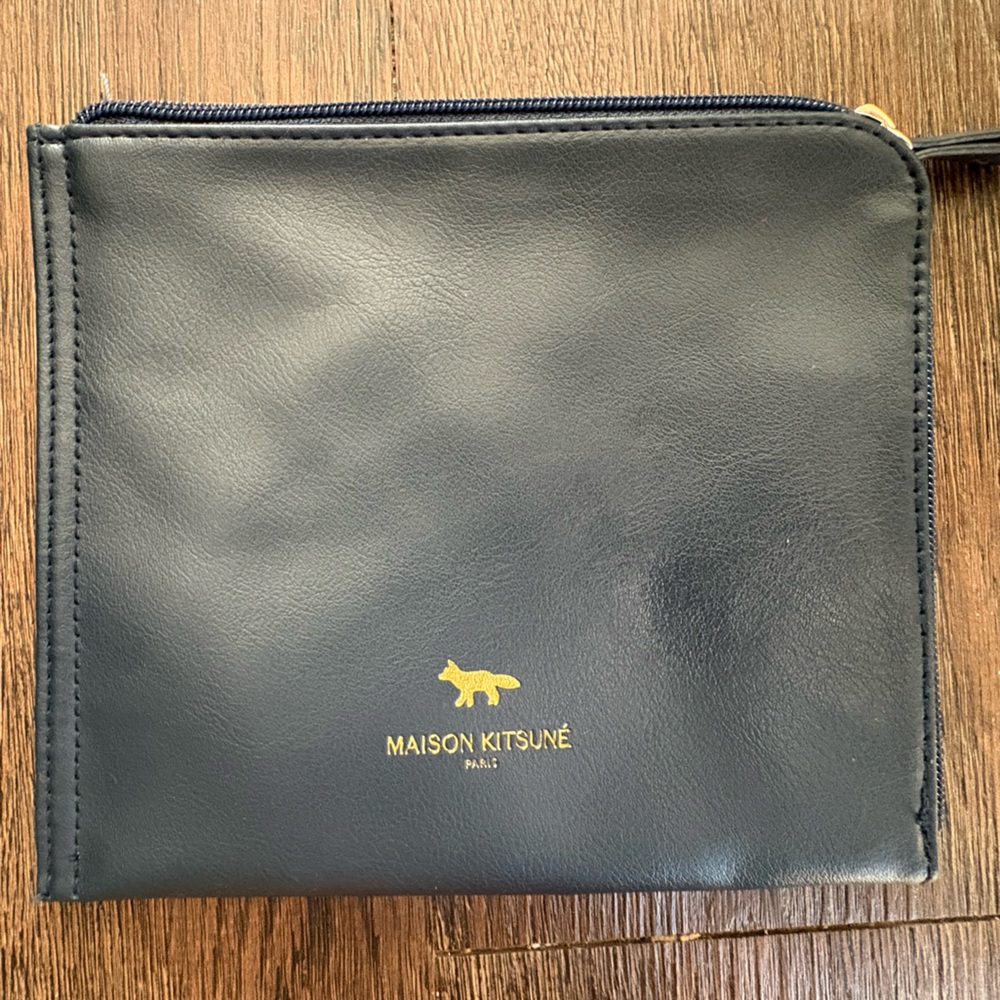 NEW navy blue Japan Airlines Maison Kitsune Paris Business Class Zippered bag